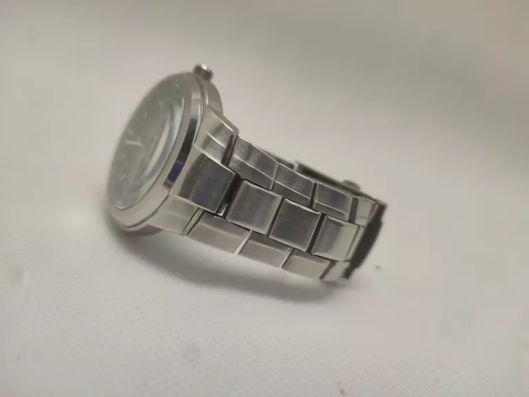 ZEGAREK CASIO EF-305