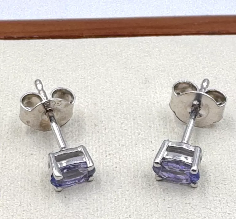 SREBRNE KOLCZYKI Z TANZANITEM PR 925 W 0,82 GR