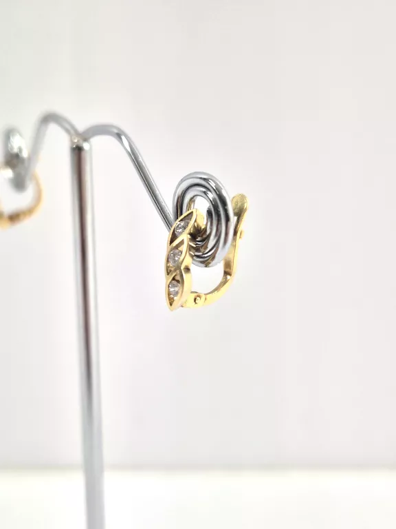 ZŁOTE KOLCZYKI Z DIAMENTAMI 0,15CT 750 1,84G
