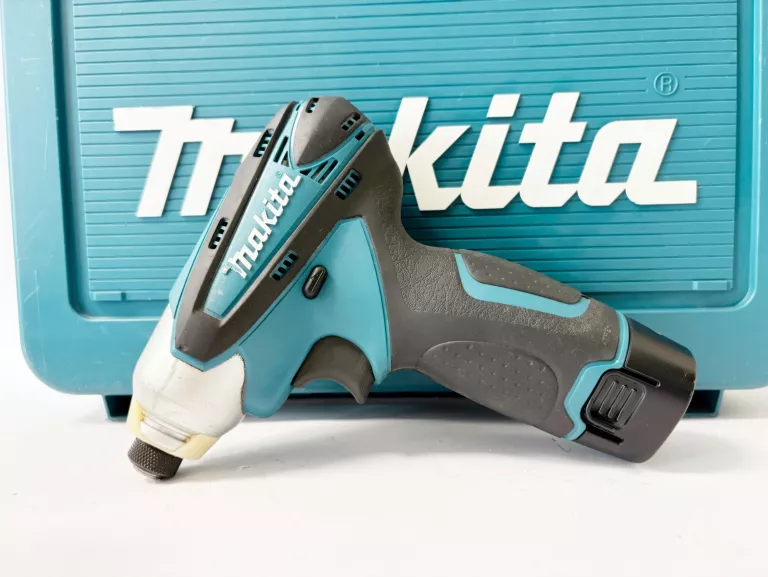WKRĘTARKA MAKITA TD090D 10,8 2X1,3AH WALIZKA