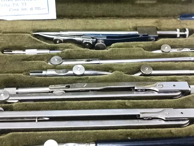 ZESTAW KREŚLARSKI SKALA PRECISION