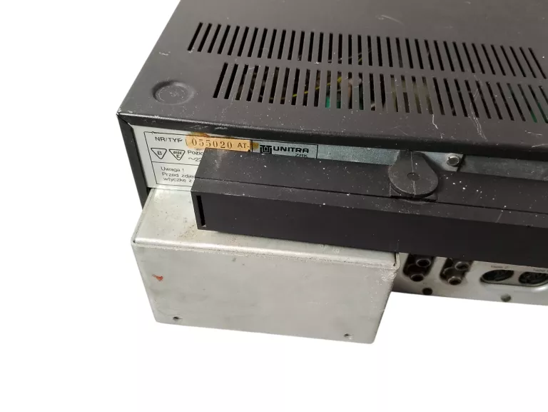 UNITRA ZRK AMPLITUNER AT 9100
