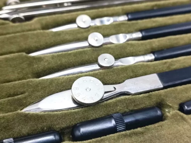 ZESTAW KREŚLARSKI SKALA PRECISION