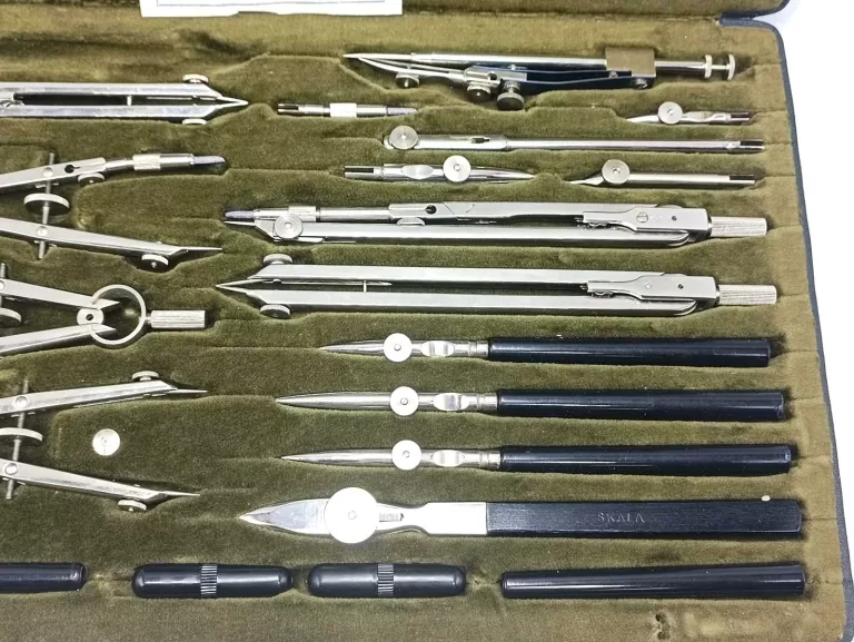 ZESTAW KREŚLARSKI SKALA PRECISION