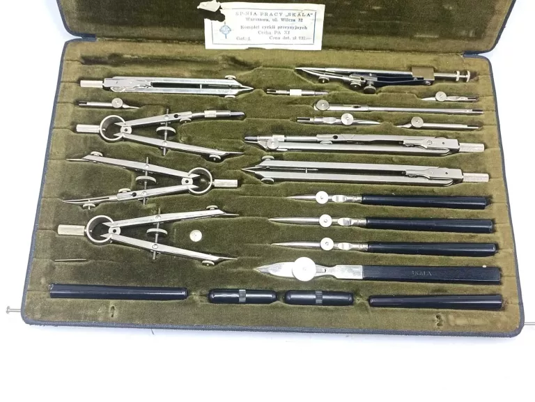 ZESTAW KREŚLARSKI SKALA PRECISION