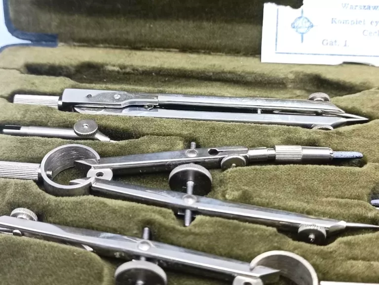 ZESTAW KREŚLARSKI SKALA PRECISION