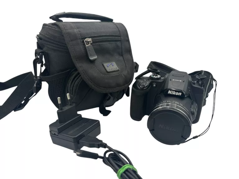 APARAT NIKON COLPIX B700
