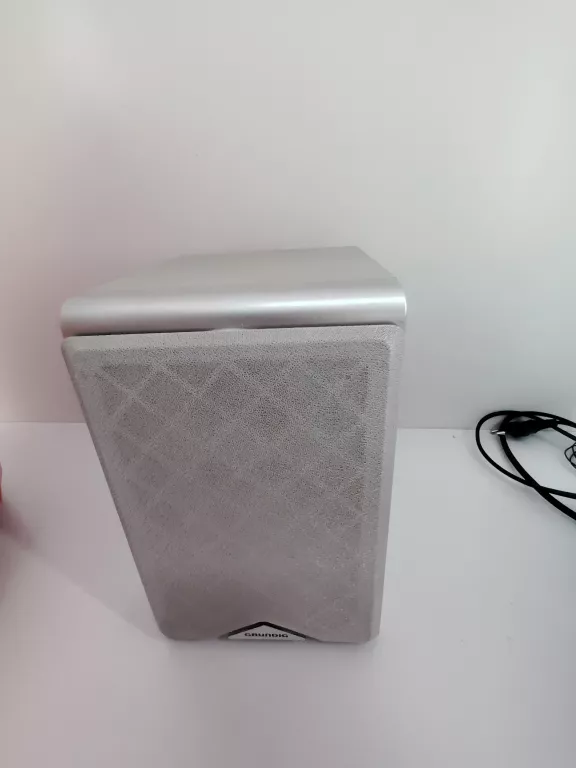 WIEŻA GRUNDIG VARIXX-UMS 4200