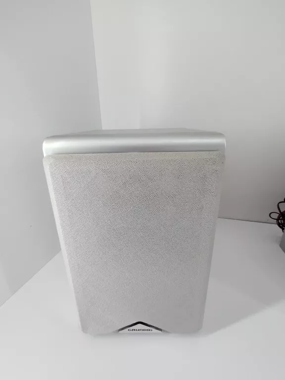 WIEŻA GRUNDIG VARIXX-UMS 4200