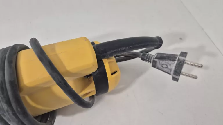 SZLIFIERKA DEWALT DWE4237