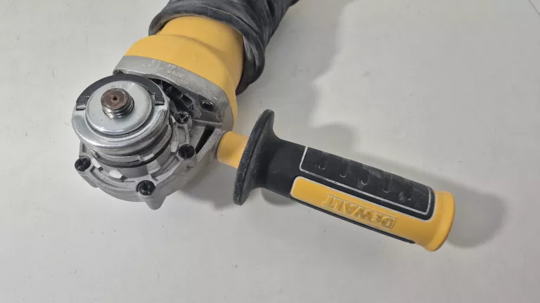 SZLIFIERKA DEWALT DWE4237