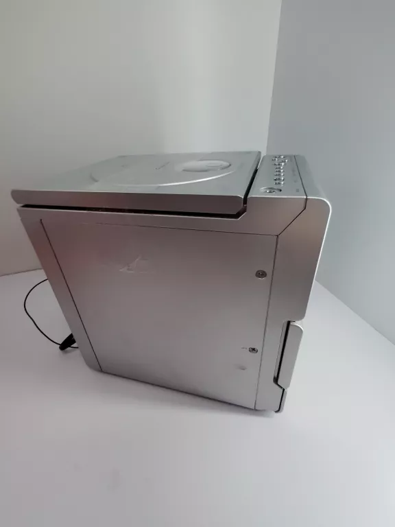 WIEŻA GRUNDIG VARIXX-UMS 4200