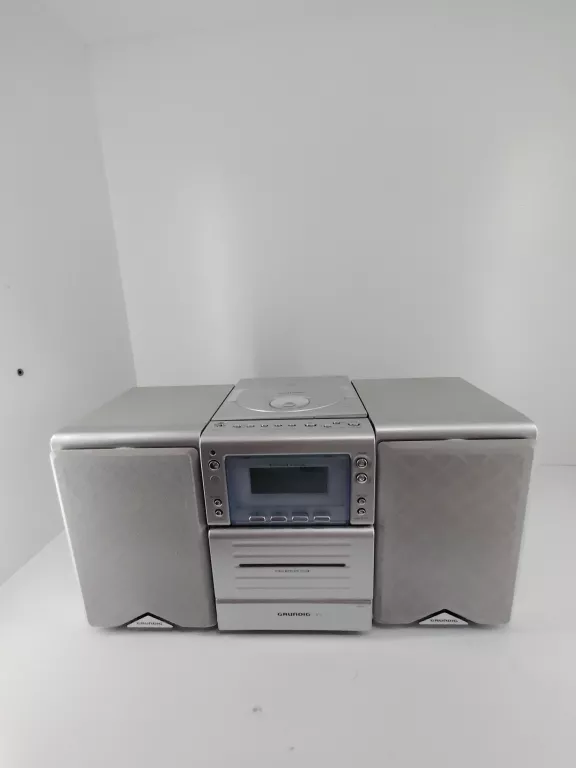 WIEŻA GRUNDIG VARIXX-UMS 4200