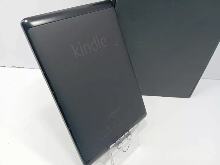 AMAZOM KINDLE CLASSIC  D01100