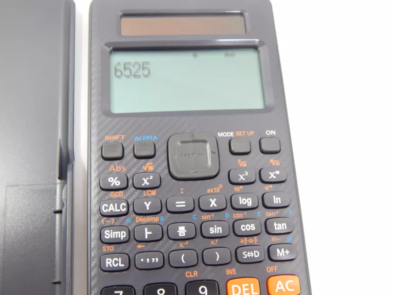 kalkulator-naukowy-auchan-model-black