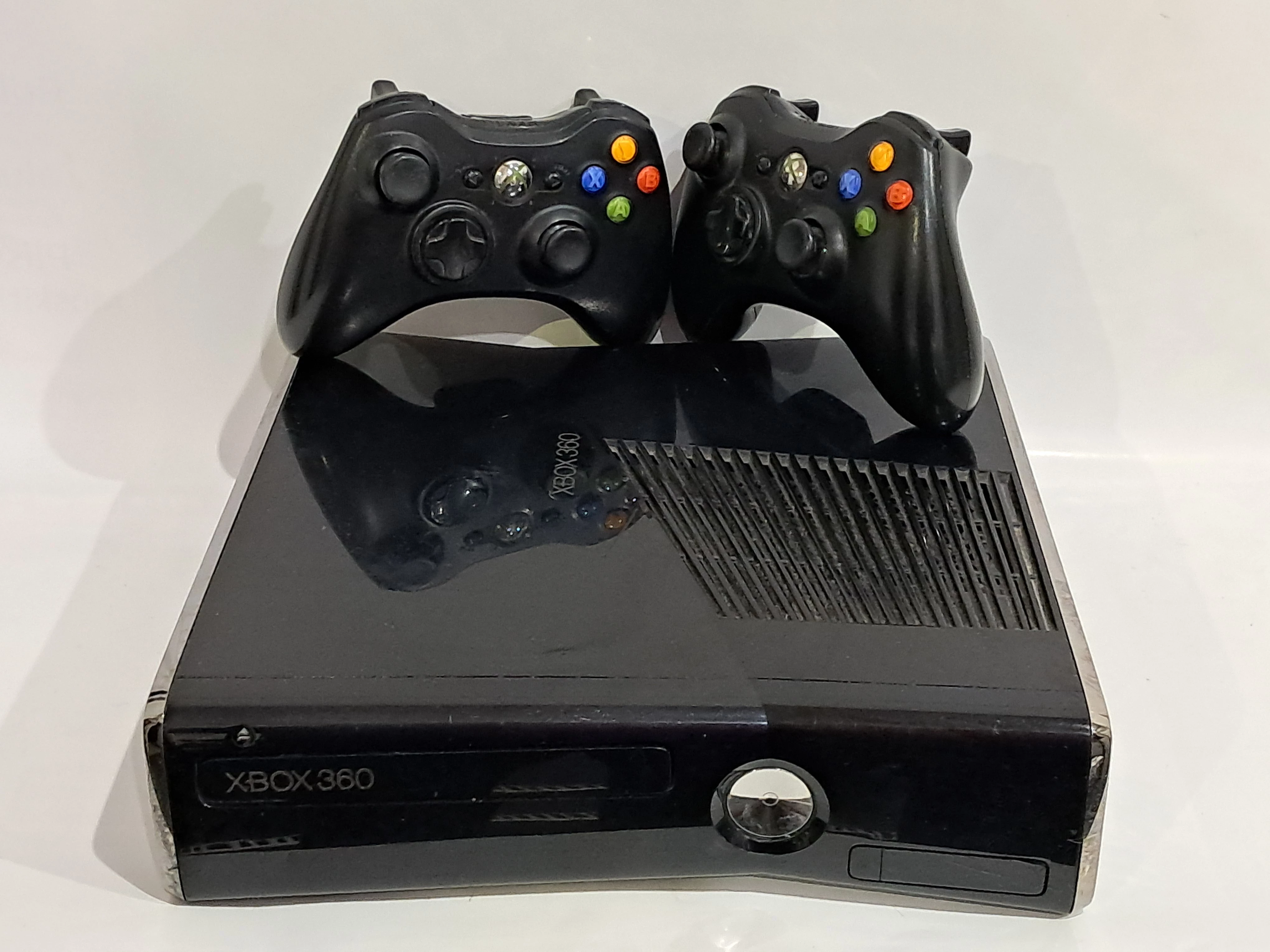 konsola-xbox-360s-500gb-2-pady-gry-i-okblowanie-ean-gtin-885370127201