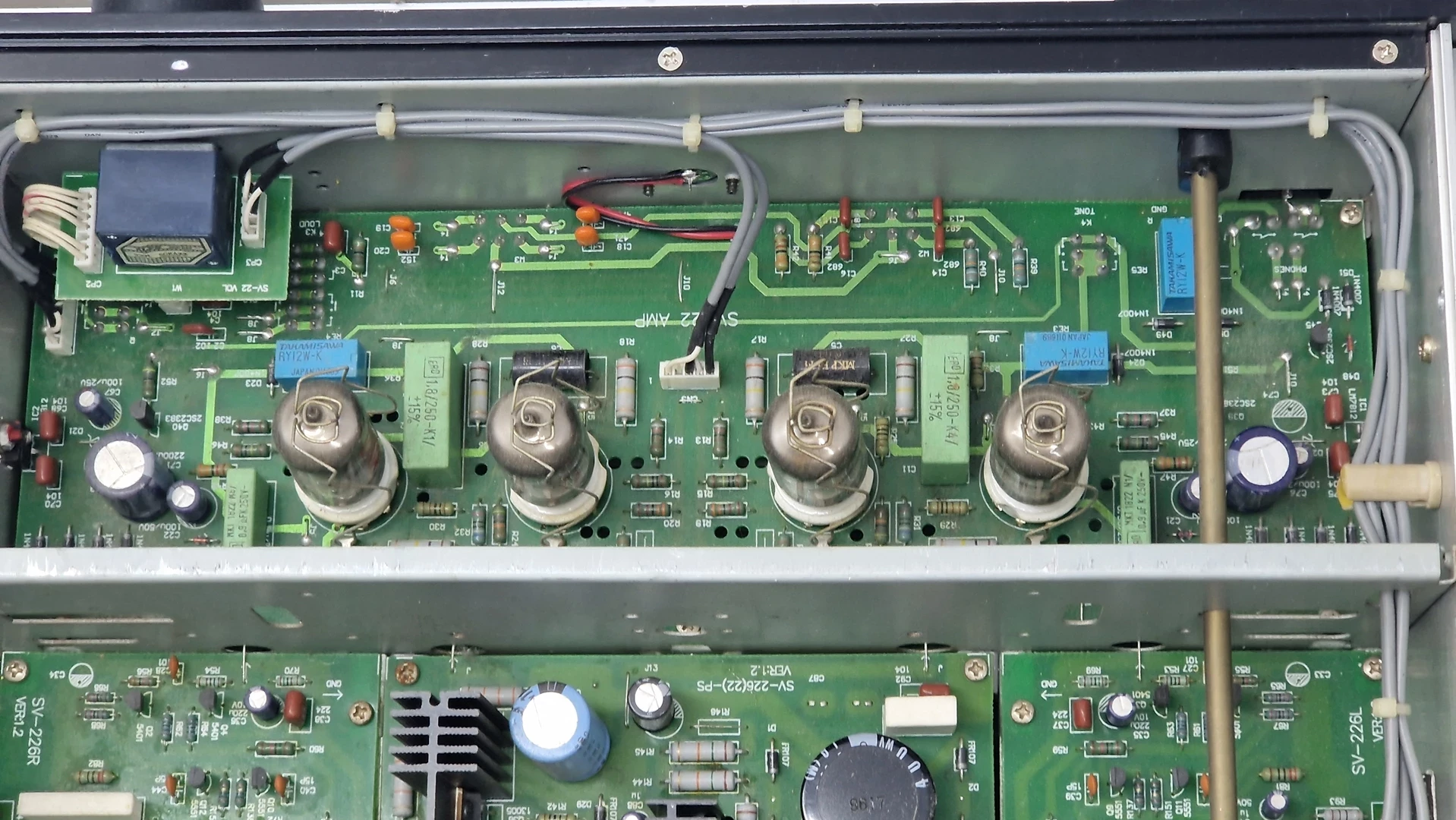 wzmacniacz-tranzystorowo-lampowy-vincent-sv-226-liczba-kanalow-5