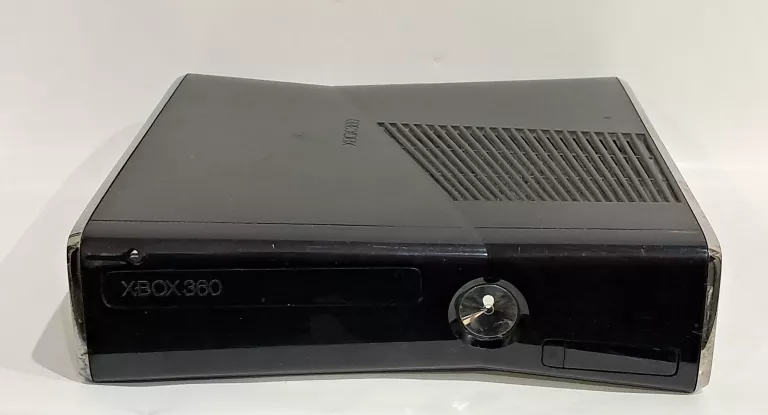 konsola-xbox-360s-500gb-2-pady-gry-i-okblowanie-stan-11323-2