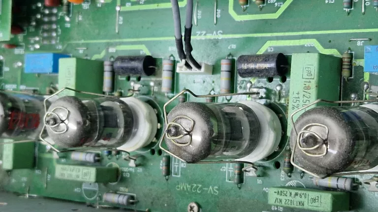 wzmacniacz-tranzystorowo-lampowy-vincent-sv-226-ean-gtin-4250019101939