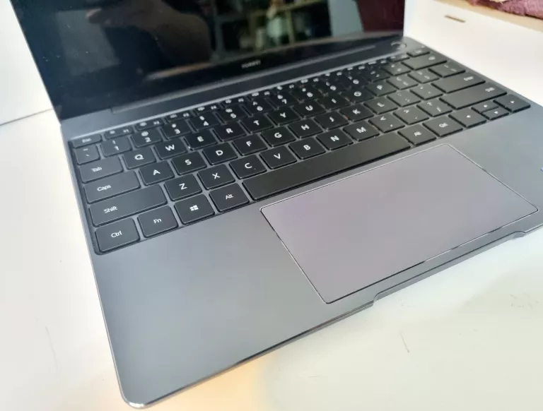 LAPTOP HUAWEI MATEBOOK 13 HN-W19R 13.3" RYZEN 5 3500U 8/512GB WIN11