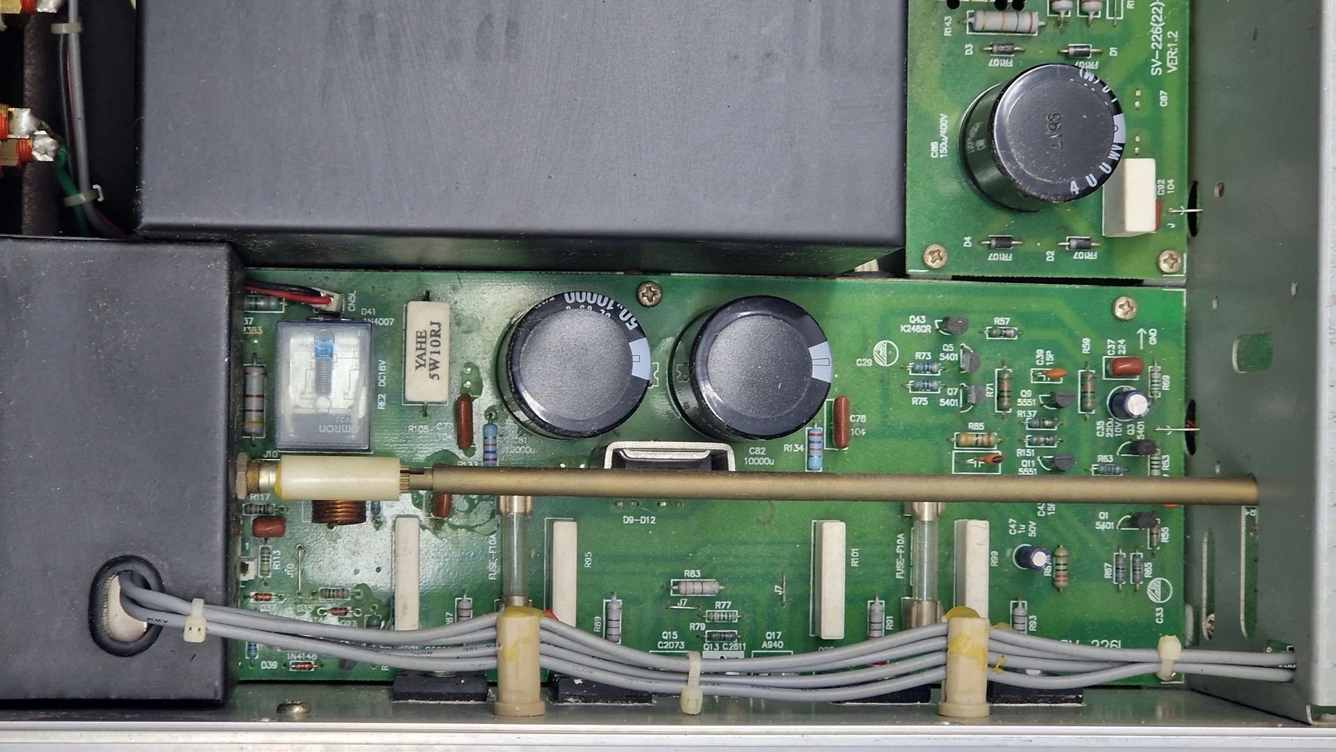 wzmacniacz-tranzystorowo-lampowy-vincent-sv-226-kolor-718-2