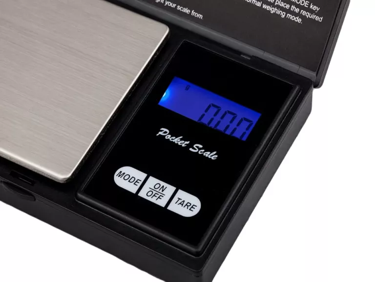 elektroniczna-waga-jubilerska-w-004-200g001-model-w004