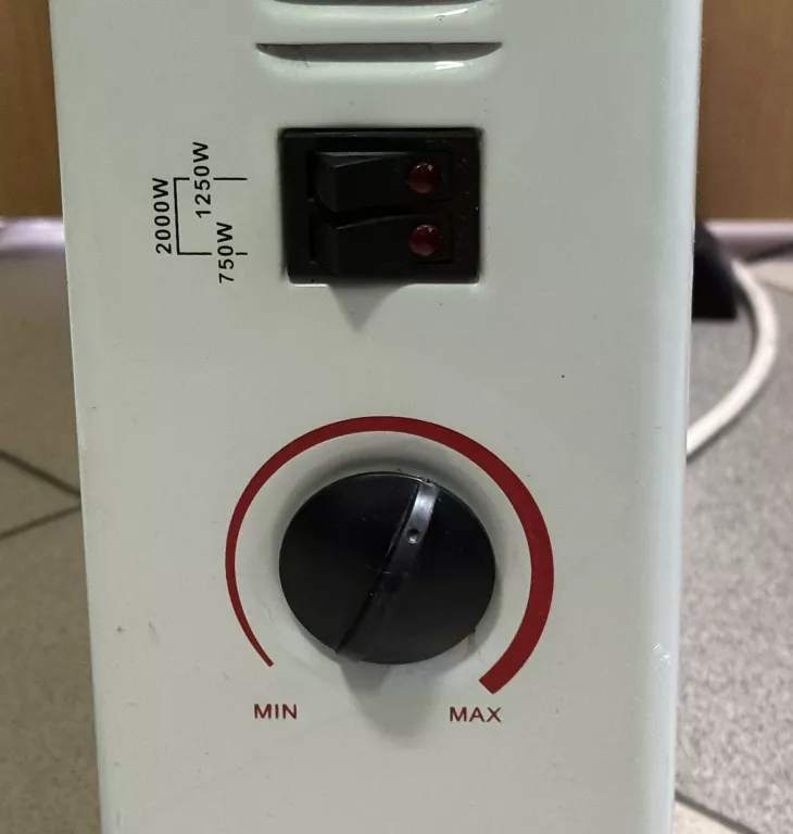 GRZEJNIK ELEKTRYCZNY VOLTENO 2000W