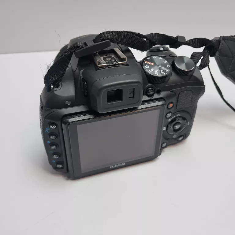 APARAT FUJIFILM HS25EXR