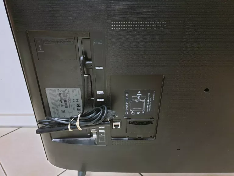 TELEWIZOR SAMSUNG UE43AU7192 43" LED 4K TIZEN TV