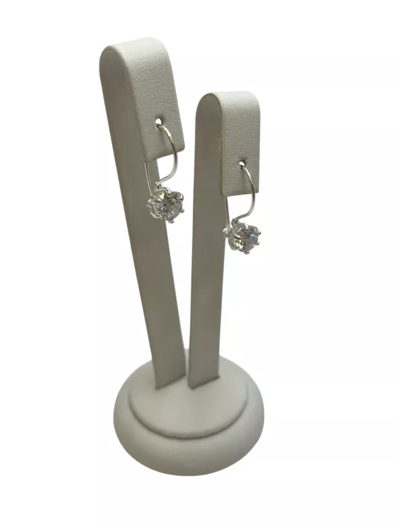 ZJAWISKOWE, WISZĄCE KOLCZYKI Z CYRKONIĄ 3,15G P.925