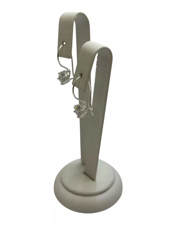 ZJAWISKOWE, WISZĄCE KOLCZYKI Z CYRKONIĄ 3,15G P.925