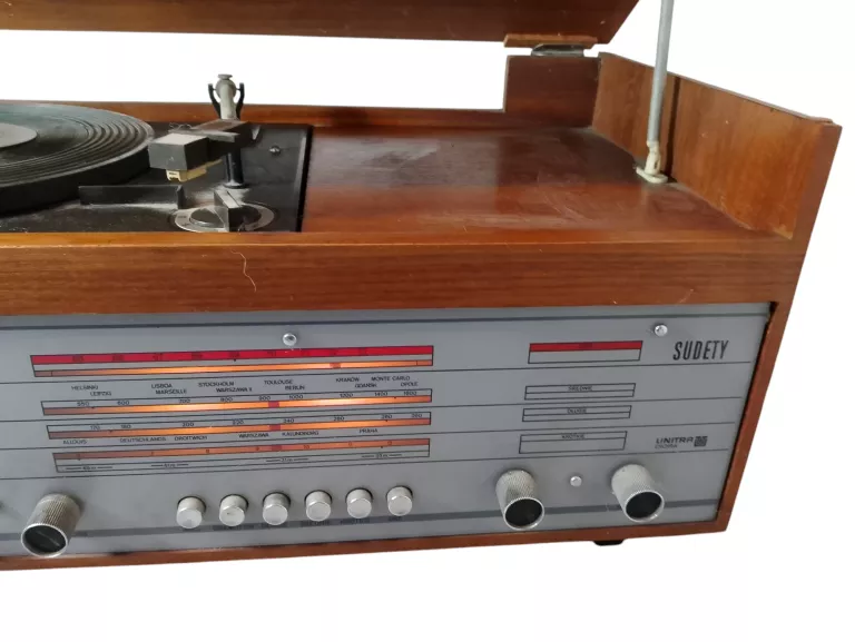 RADIO SUDETY DMT-352 UNITRA DIORA