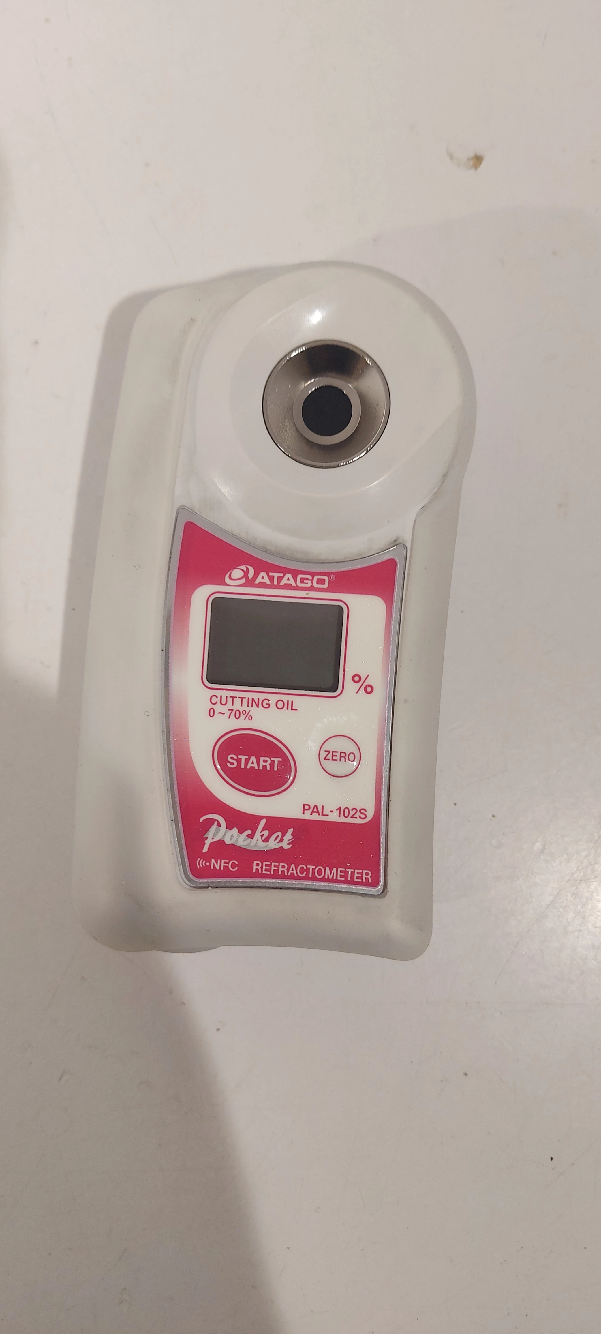 cyfrowy-refraktometr-plynu-tnacego-pal-102s-janowicza-3-olsztyn