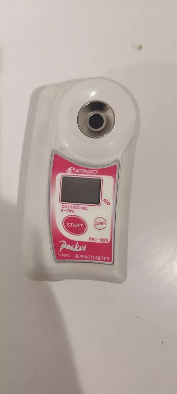 cyfrowy-refraktometr-plynu-tnacego-pal-102s-janowicza-3-olsztyn