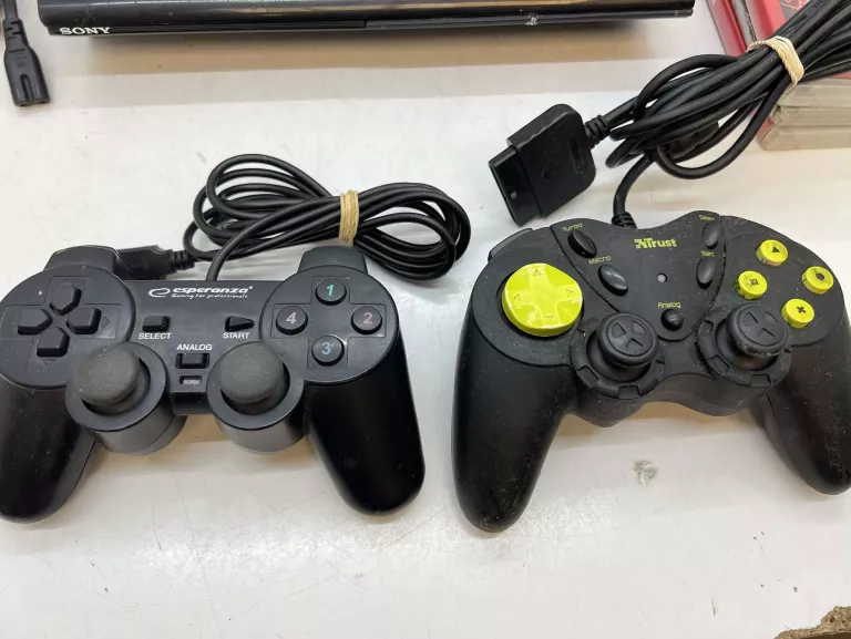KONSOLA PS3 CECH-4004A 12GB + KABEL ZASILAJĄCY+KABEL HDMI+3 GRY+ 2X PADY