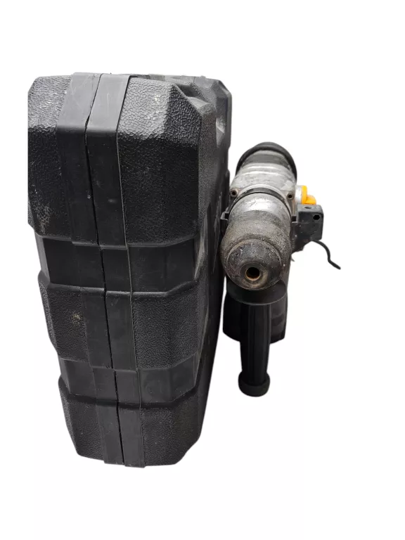 MŁOTOWIERTARKA TITAN TTB653SDS 1500W 8J SDS PLUS Z WALIZKĄ