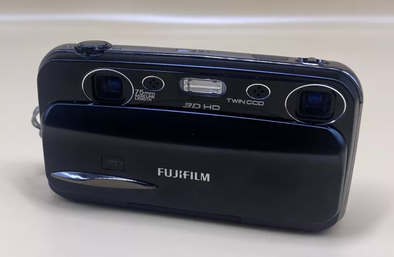 APARAT STEREOSKOPOWY FUJIFILM FINEPIX REAL 3D W3