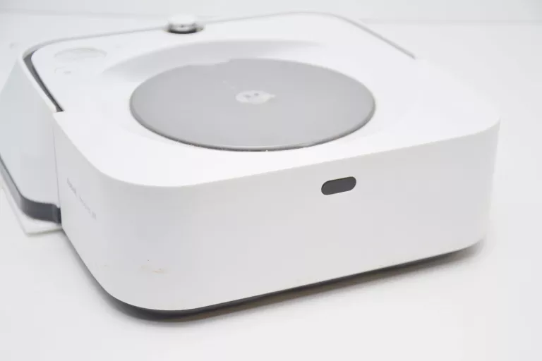 ROBOT SPRZĄTAJĄCY IROBOT BRAAWA JET M6/BAZA ŁADUJĄCA
