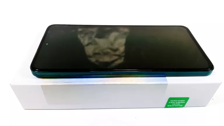 TELEFON OPPO RENO 12 FS 5G / KOMPLET