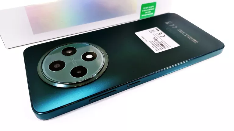TELEFON OPPO RENO 12 FS 5G / KOMPLET