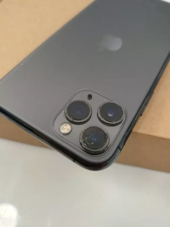 TELEFON APPLE IPHONE 11 PRO 256GB BATERIA 65%