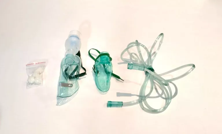 INHALATOR LUNAR  WNE 201