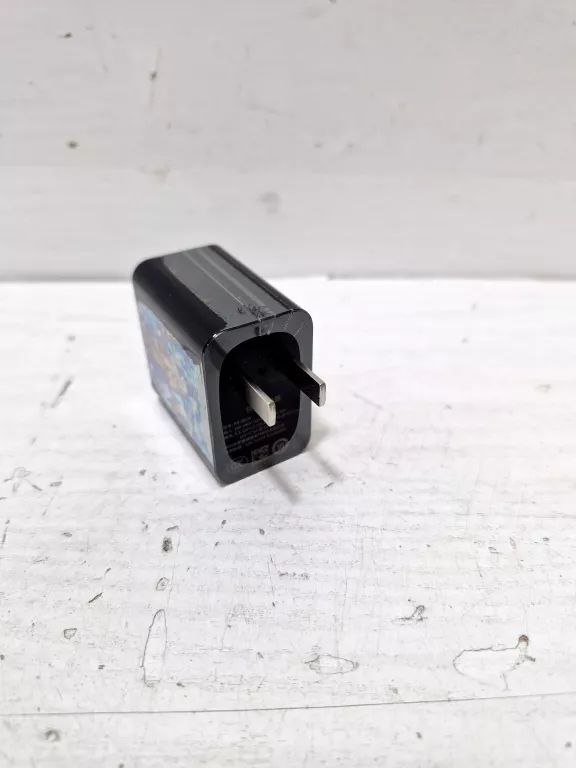 KOSTKA ŁADUJĄCA DJI 30W USB-C CHARGER (WEJŚCIE ANGIELSKIE)