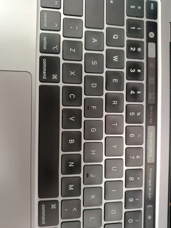 LAPTOP APPLE MACBOOK PRO 13 M1/8GB/256GB SSD (GWIEZDNA SZAROŚĆ)