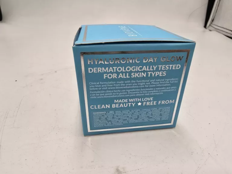 hyaluronic-day-glow-brightening-moisturizer-intense-hydration-ean-gtin-8436575094458