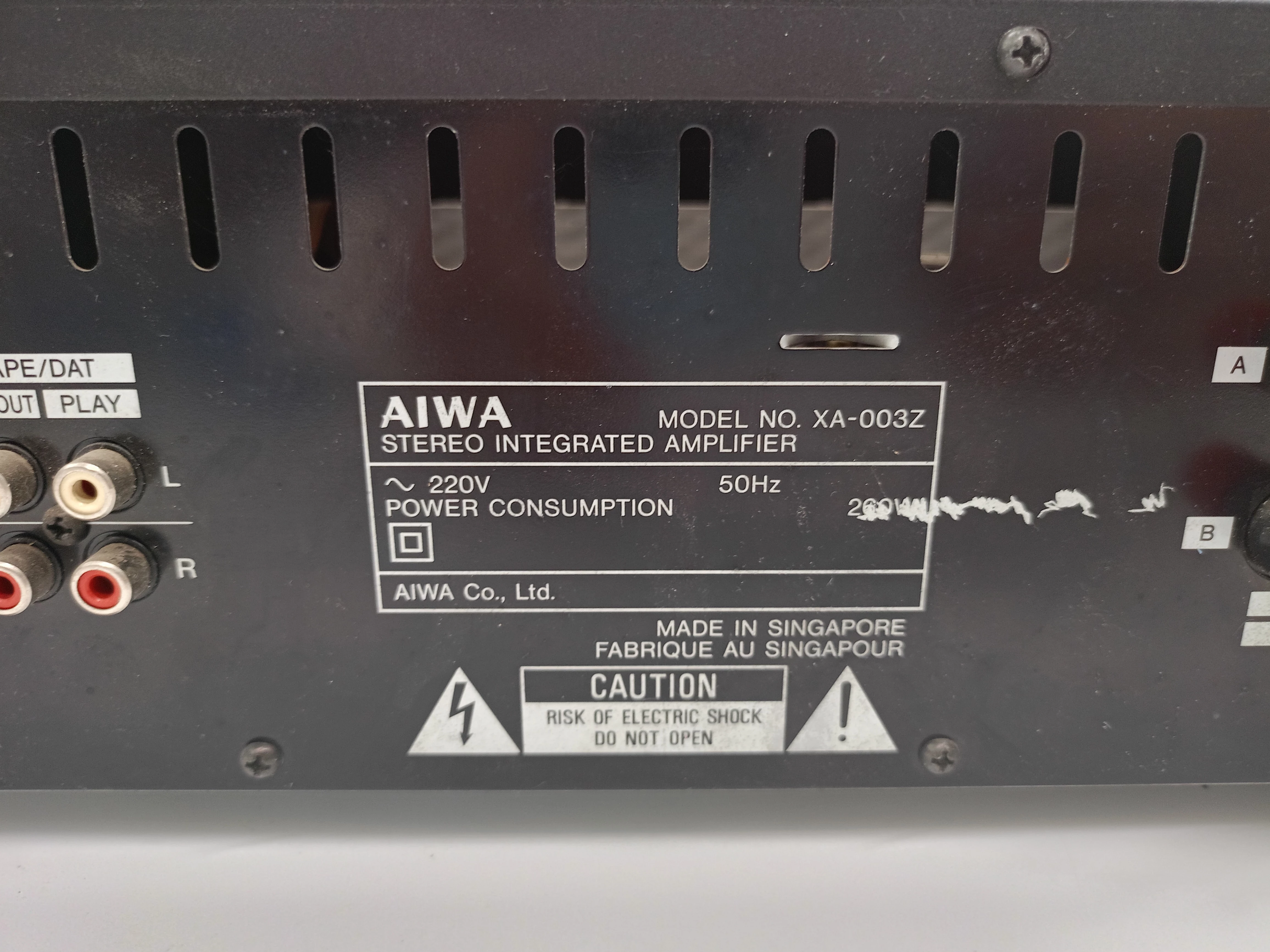 wzmacniacz-aiwa-xa-003z-warto-liczba-kanalow-2