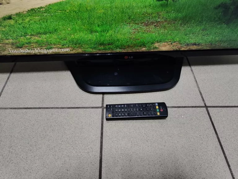TELEWIZOR LG 42LN570S 42" PILOT