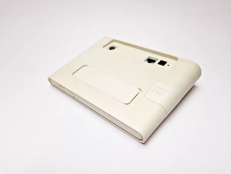 ROUTER HUAWEI B311-221