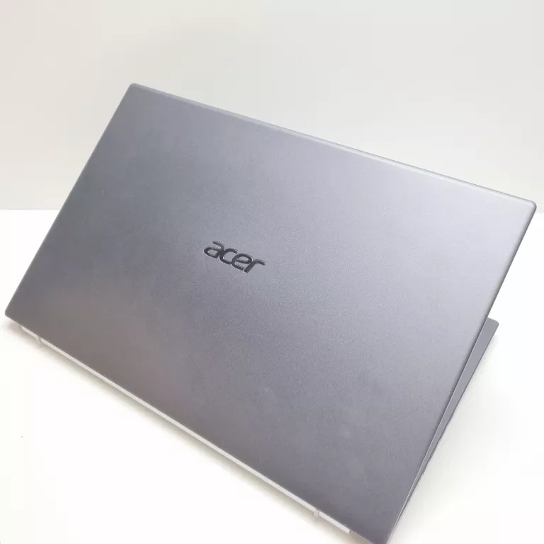 LAPTOP ACER EXTENSA 15 (EX-215-32) 8GB/INTEL/256GB KOMPLET