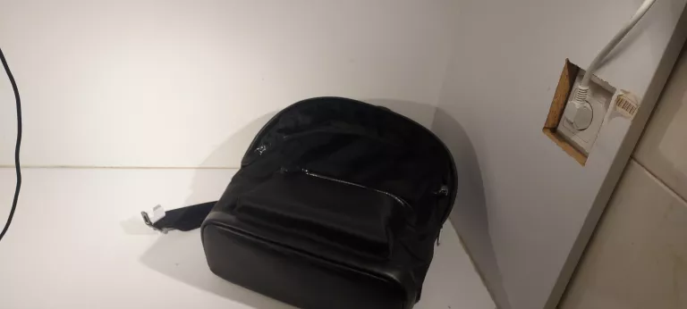 plecak-kolor-czarny-janowicza-3-olsztyn